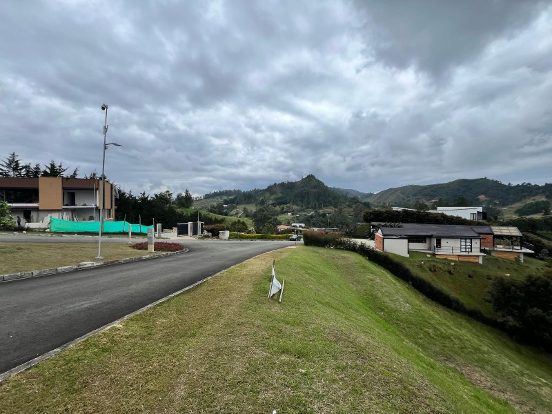 -1BR Land in El chuscal (1850 m²) for Sale - 3