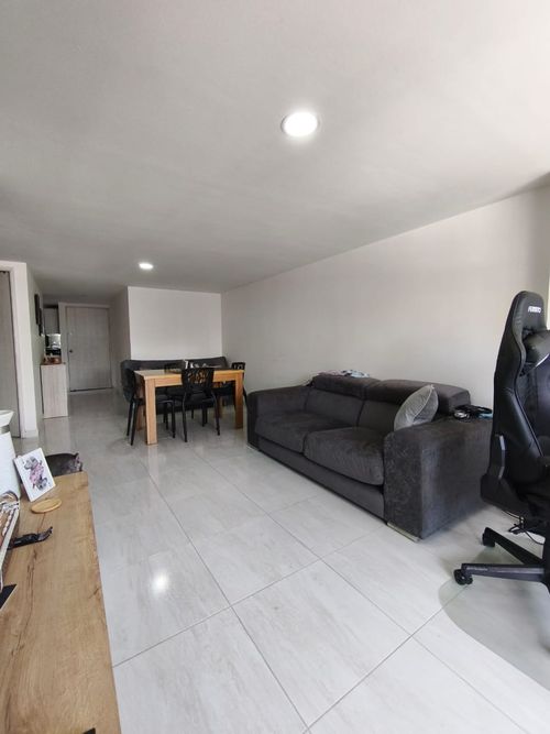 Apartamento de 2 alcobas en venta en Prados De Sabaneta, Sabaneta, 70 m² · foto 2 de 24