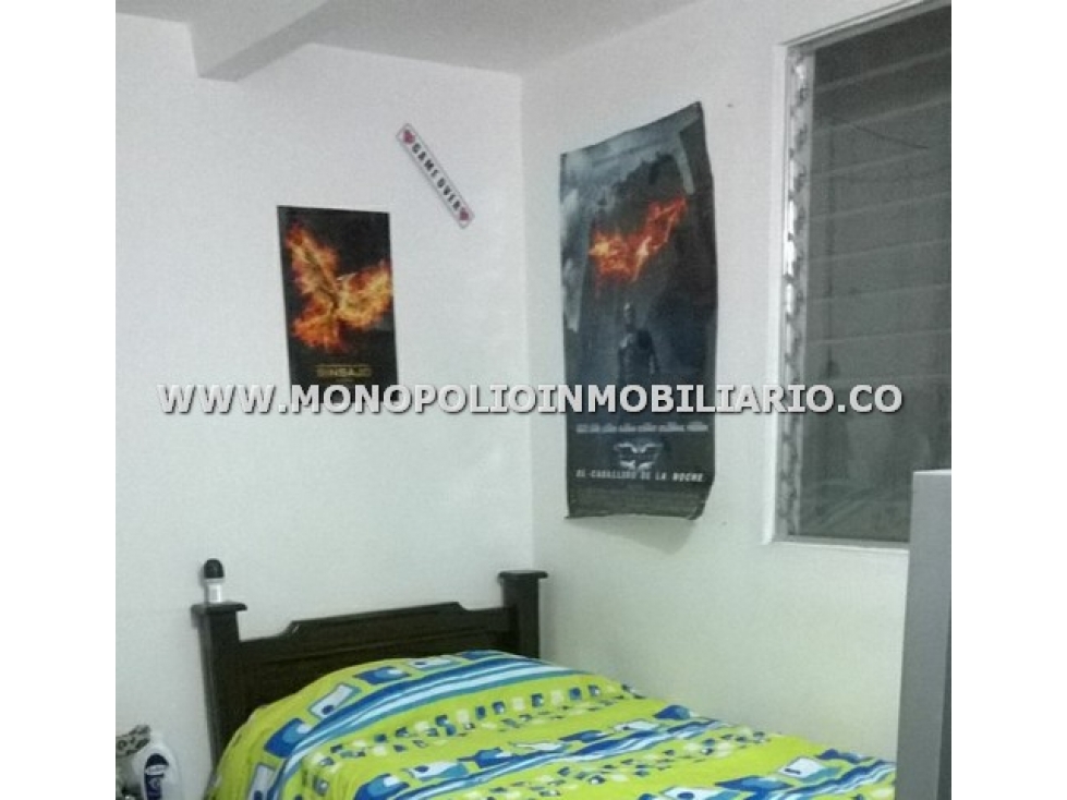 Apartaestudio for sale in Robledo, Medellín 3