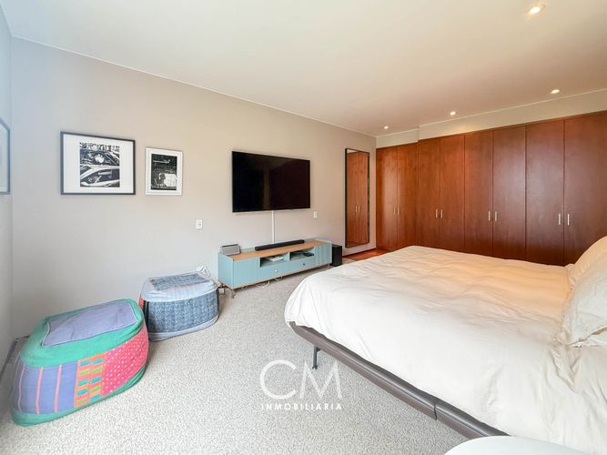 Apartamento de 3 alcobas en arriendo en Los Rosales, Bogotá, 248 m² · foto 11 de 24