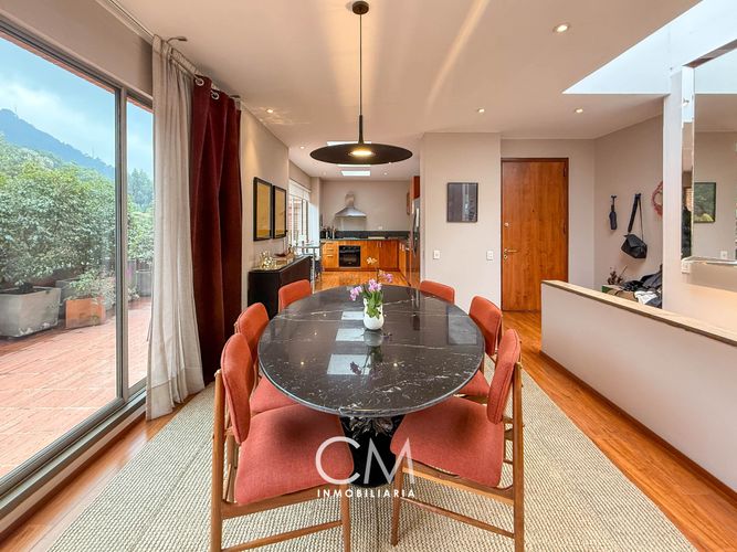 Apartamento de 3 alcobas en arriendo en Los Rosales, Bogotá, 248 m² · foto 4 de 24