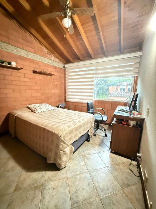 Apartamento de 3 alcobas en venta en Claraval, Envigado, 240 m² · foto 6 de 13