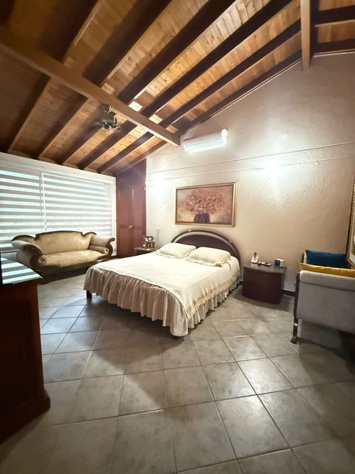 Apartamento de 3 alcobas en venta en Claraval, Envigado, 240 m² · foto 8 de 13