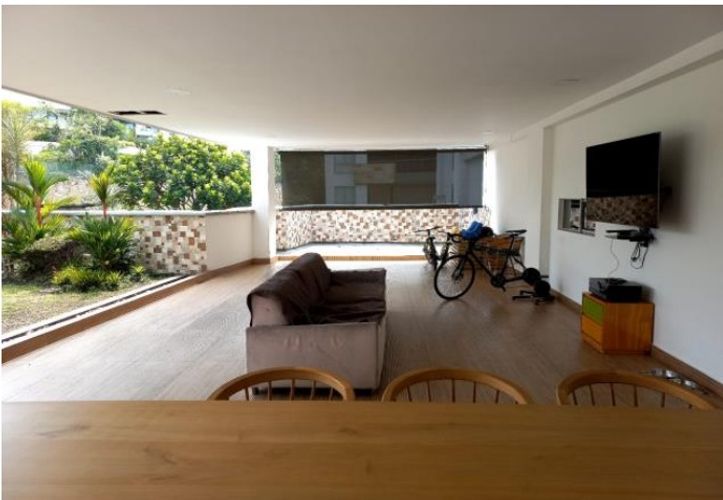 Apartamento de 3 alcobas en venta en Normandia, Cali, 274 m² · foto 16 de 24