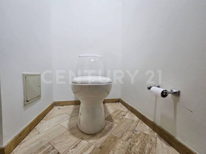 Apartamento de 4 alcobas en venta en Santa Barbara Central, Bogotá, 104 m² · foto 11 de 24