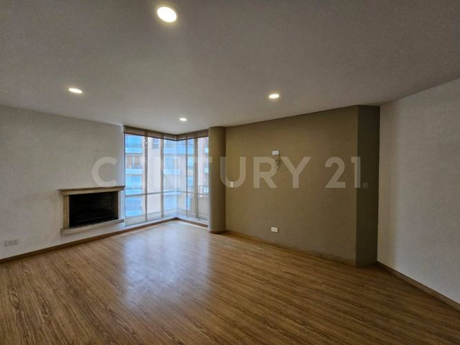 Apartamento de 4 alcobas en venta en Santa Barbara Central, Bogotá, 104 m² · foto 12 de 24