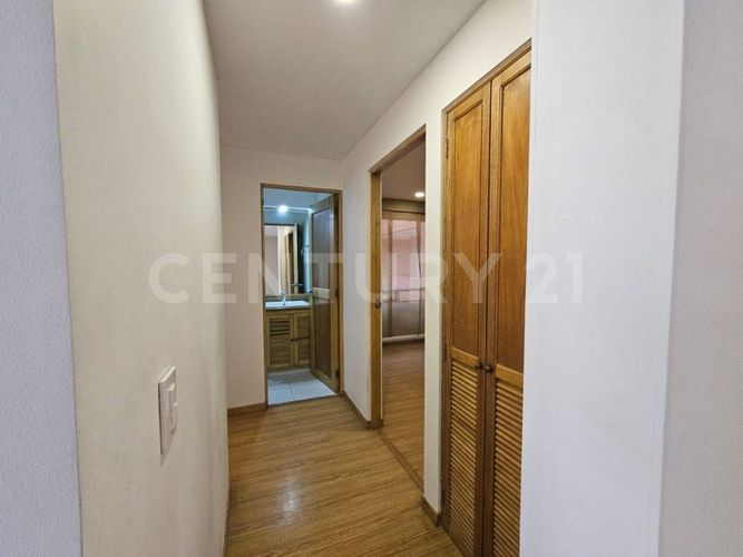 Apartamento de 4 alcobas en venta en Santa Barbara Central, Bogotá, 104 m² · foto 15 de 24