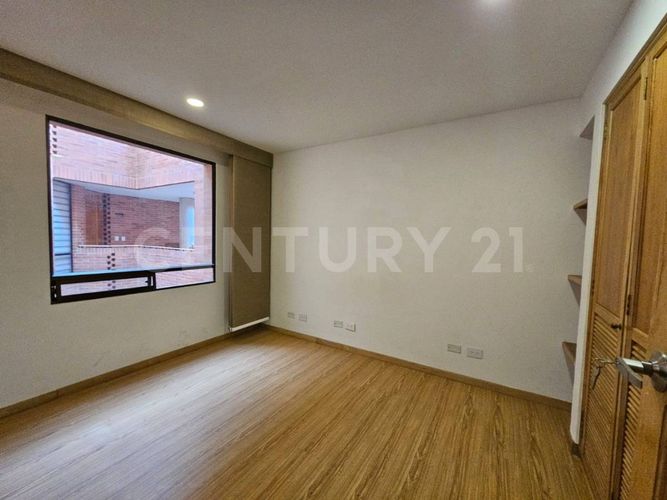 Apartamento de 4 alcobas en venta en Santa Barbara Central, Bogotá, 104 m² · foto 16 de 24