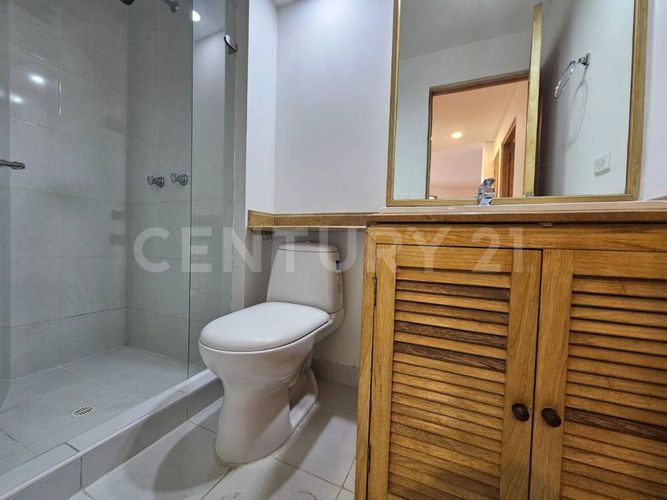 Apartamento de 4 alcobas en venta en Santa Barbara Central, Bogotá, 104 m² · foto 18 de 24