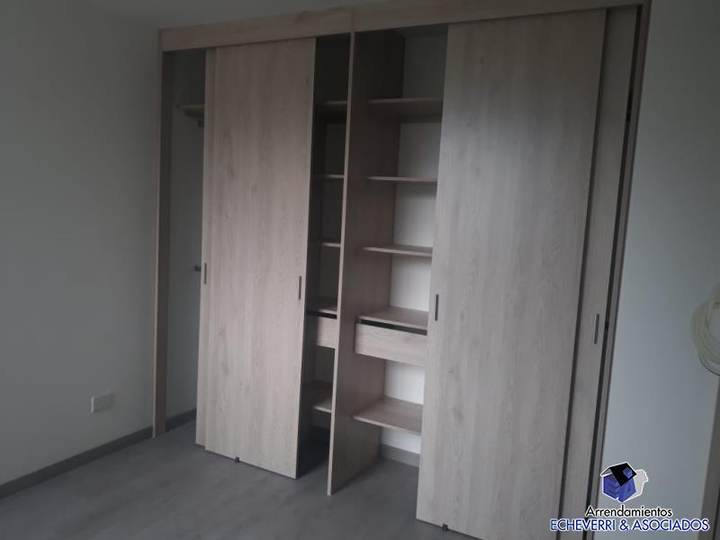Apartamento en venta en Zona Centro, Envigado · foto 4 de 10