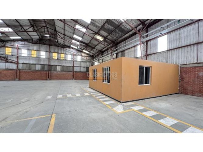 Bodega en arriendo en Acopi, Yumbo, 1374 m² · foto 16 de 20