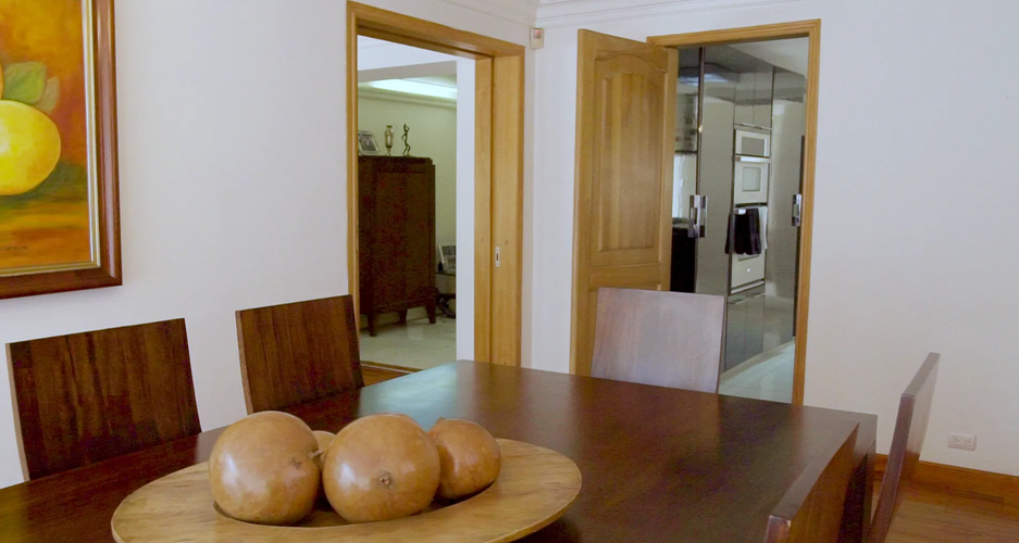 Apartamento de 5 alcobas en venta en La Carolina, Bogotá, 477 m² · foto 11 de 12
