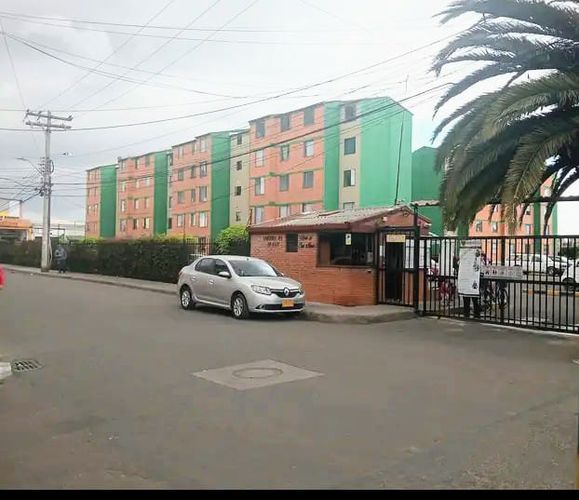 Apartamento de 3 alcobas en venta en Mira Flores, Funza, 50 m² · foto 2 de 18