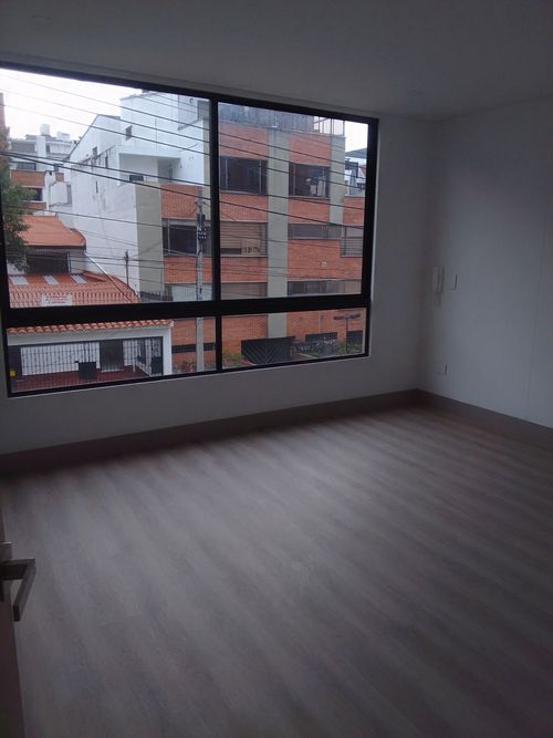 Apartamento de 2 alcobas en venta en Santa Barbara, Bogotá, 79 m² · foto 9 de 15