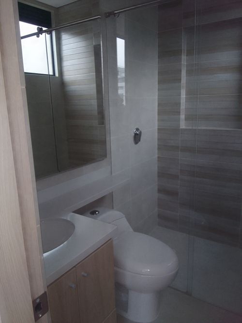 Apartamento de 2 alcobas en venta en Santa Barbara, Bogotá, 79 m² · foto 8 de 15