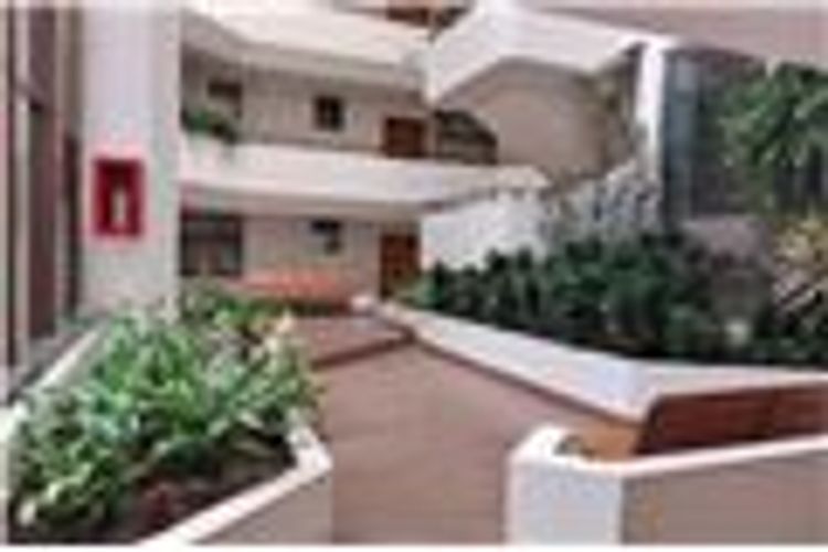 Apartamento de 3 alcobas en venta en Santa Barbara Central, Bogotá, 138 m² · foto 4 de 20