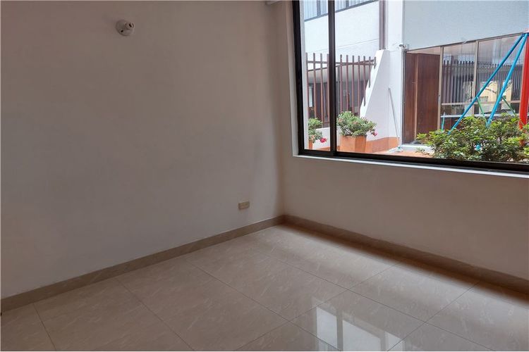 Apartamento de 3 alcobas en venta en Santa Barbara Central, Bogotá, 138 m² · foto 13 de 20