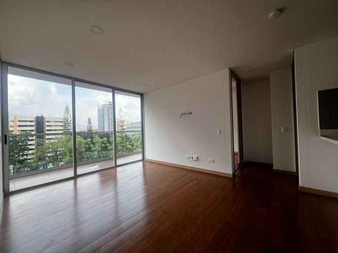 Apartamento de 2 alcobas en arriendo en El Poblado, Medellín, 74 m² · foto 3 de 17