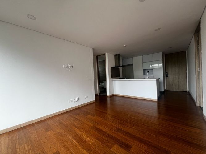 Apartamento de 2 alcobas en arriendo en El Poblado, Medellín, 74 m² · foto 4 de 17
