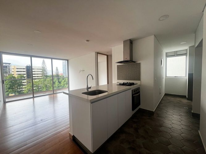 Apartamento de 2 alcobas en arriendo en El Poblado, Medellín, 74 m² · foto 6 de 17