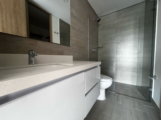 Apartamento de 2 alcobas en arriendo en El Poblado, Medellín, 74 m² · foto 15 de 17