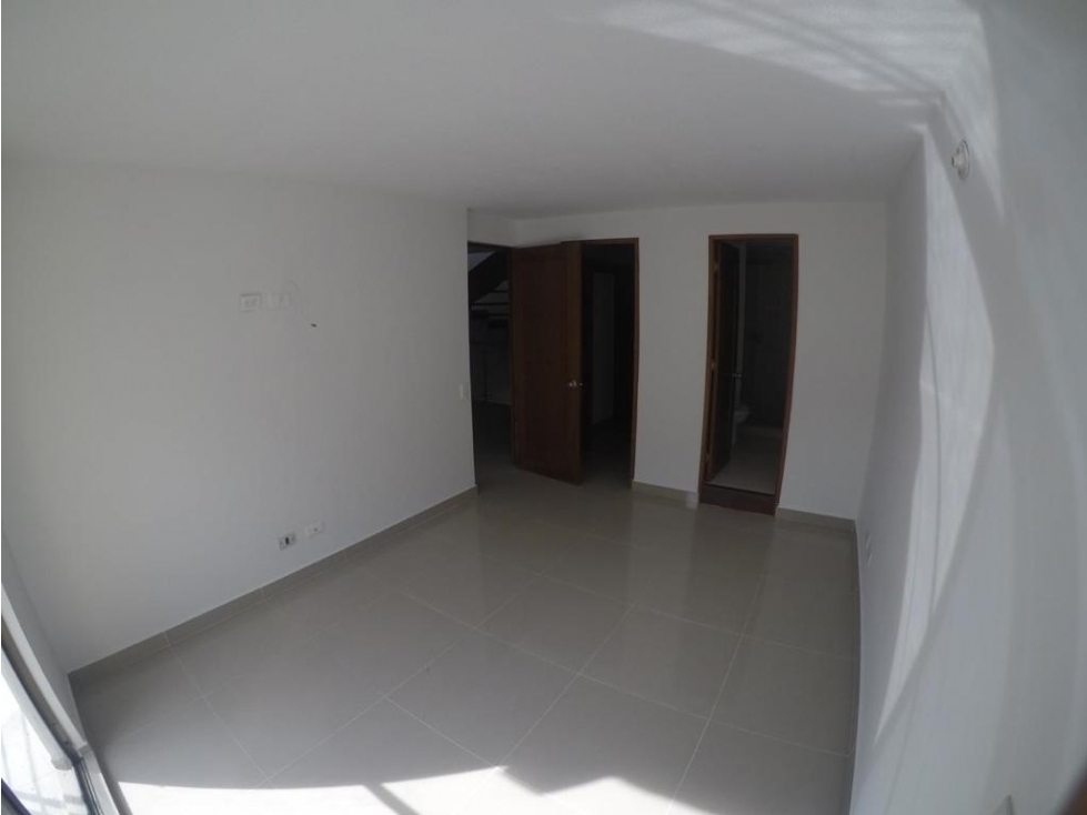 Casa en arriendo en Las Antillas, Envigado · foto 3 de 16