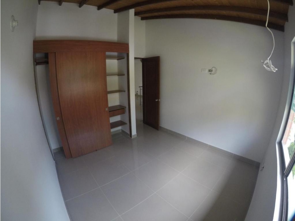Casa en arriendo en Las Antillas, Envigado · foto 5 de 16