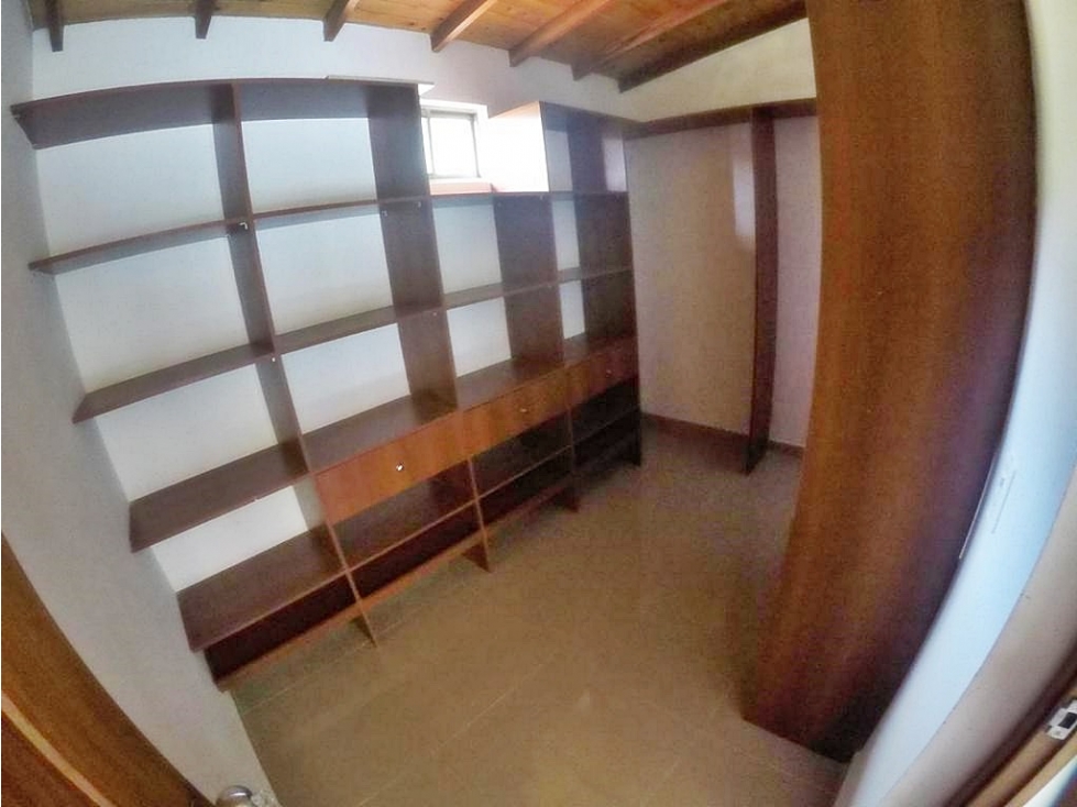 Casa en arriendo en Las Antillas, Envigado · foto 6 de 16