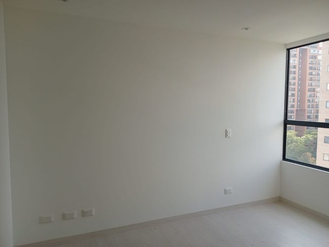 Apartamento de 2 alcobas en arriendo en El Poblado, Medellín, 73 m² · foto 7 de 16