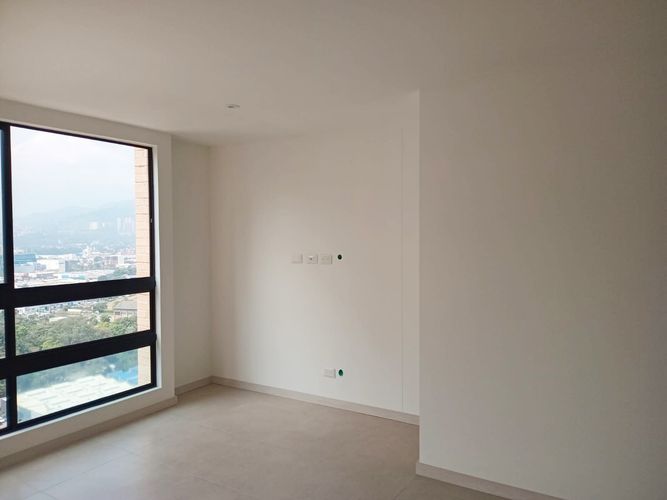 Apartamento de 2 alcobas en arriendo en El Poblado, Medellín, 73 m² · foto 11 de 16