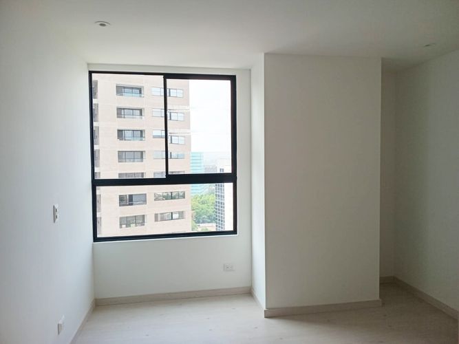 Apartamento de 2 alcobas en arriendo en El Poblado, Medellín, 73 m² · foto 13 de 16