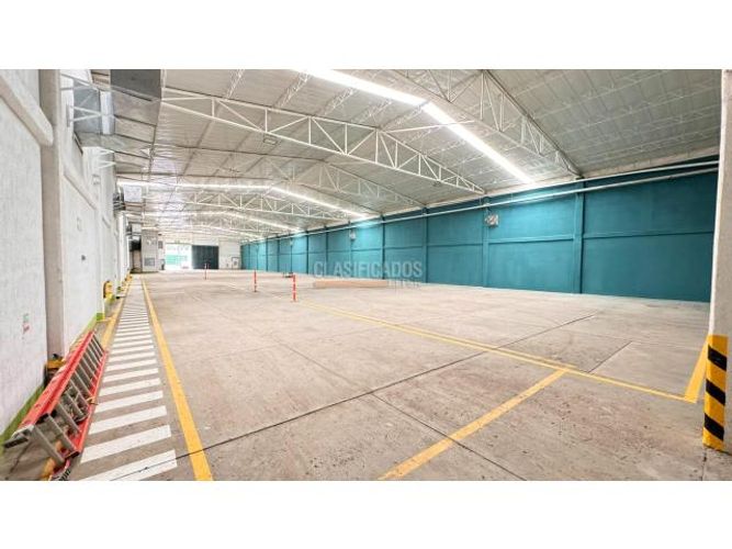 Bodega en venta en Acopi, Cali, 3507 m² · foto 2 de 23