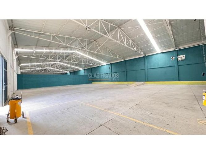 Bodega en venta en Acopi, Cali, 3507 m² · foto 13 de 23