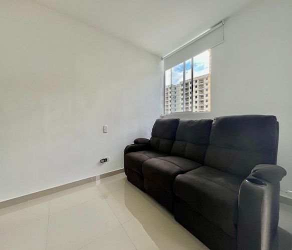 Apartamento de 2 alcobas en venta en Arroyohondo, Yumbo, 57 m² · foto 5 de 16
