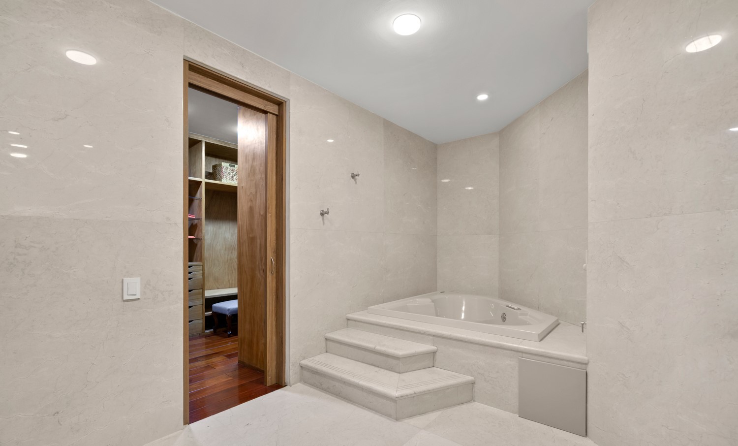 Apartamento en arriendo en El Refugio, Bogotá · foto 17 de 22