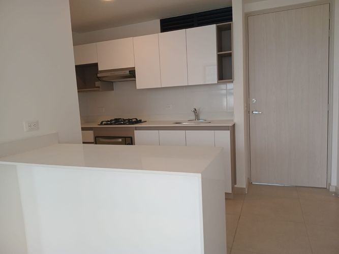 Apartamento de 2 alcobas en arriendo en El Poblado, Medellín, 65 m² · foto 5 de 16