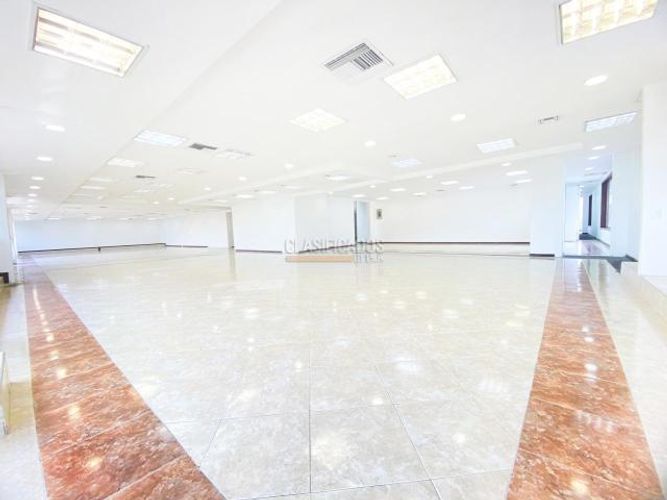 Oficina en arriendo en Menga, Cali, 1574 m² · foto 6 de 24