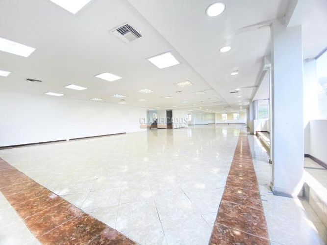 Oficina en arriendo en Menga, Cali, 1574 m² · foto 15 de 24