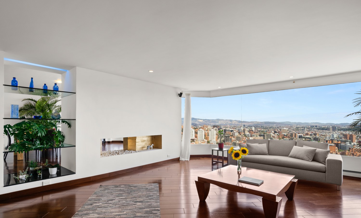 Apartamento en venta en El Refugio, Bogotá · foto 3 de 22