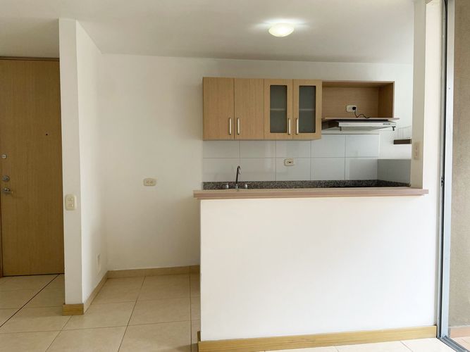 Apartamento de 3 alcobas en arriendo en San Jose, Sabaneta, 80 m² · foto 7 de 19