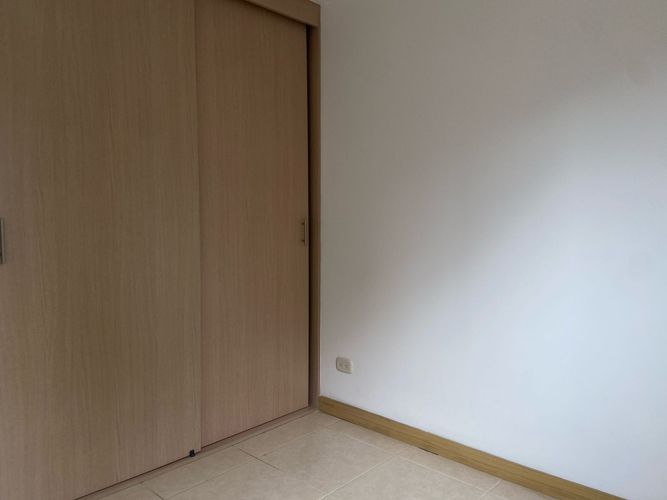 Apartamento de 3 alcobas en arriendo en San Jose, Sabaneta, 80 m² · foto 11 de 19