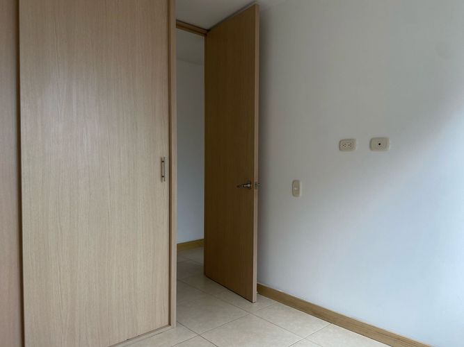 Apartamento de 3 alcobas en arriendo en San Jose, Sabaneta, 80 m² · foto 13 de 19