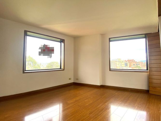 Apartamento de 3 alcobas en venta en Los Rosales, Bogotá, 200 m² · foto 9 de 23