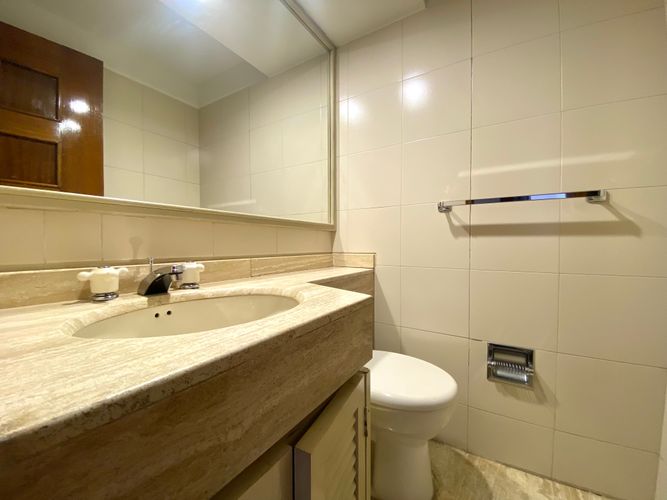 Apartamento de 3 alcobas en venta en Los Rosales, Bogotá, 200 m² · foto 19 de 23