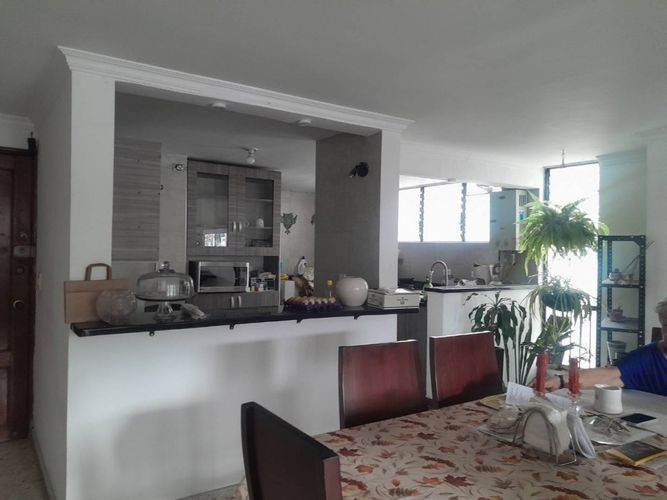 Apartamento de 3 alcobas en venta en Prados Del Norte, Yumbo, 130 m² · foto 4 de 17