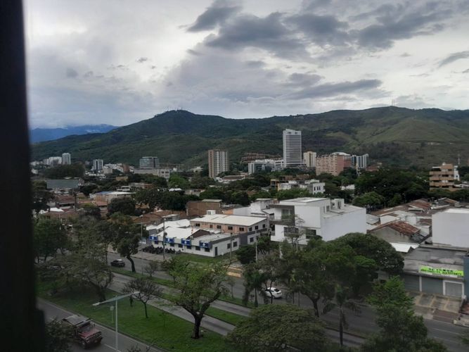 Apartamento de 3 alcobas en venta en Prados Del Norte, Yumbo, 130 m² · foto 9 de 17