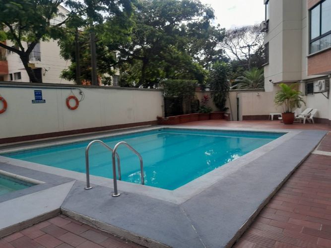 Apartamento de 3 alcobas en venta en Prados Del Norte, Yumbo, 130 m² · foto 10 de 17