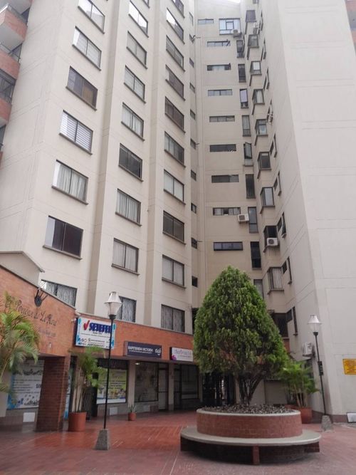 Apartamento de 3 alcobas en venta en Prados Del Norte, Yumbo, 130 m² · foto 16 de 17