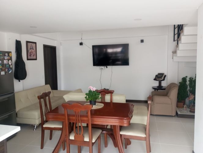 Casa de 4 alcobas en venta en Fontibon, Rionegro, 220 m² · foto 5 de 24