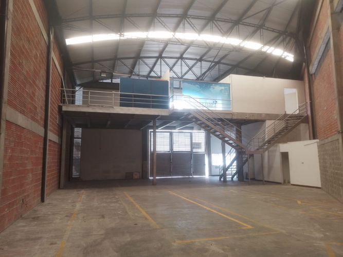 Bodega en arriendo en Caqueta, La Estrella, 565 m² · foto 2 de 24